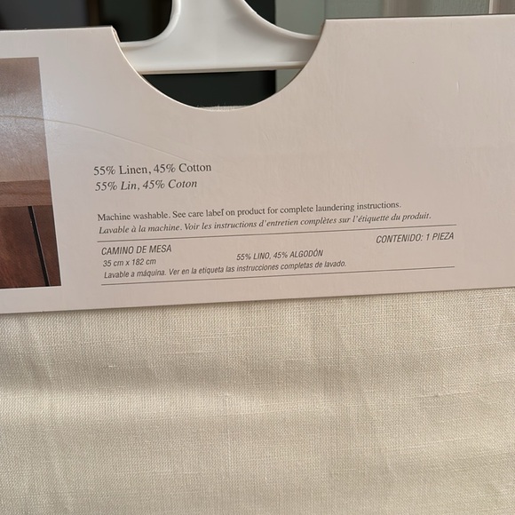 STUDIO 3B TABLE RUNNER *NEW* - Picture 4 of 5